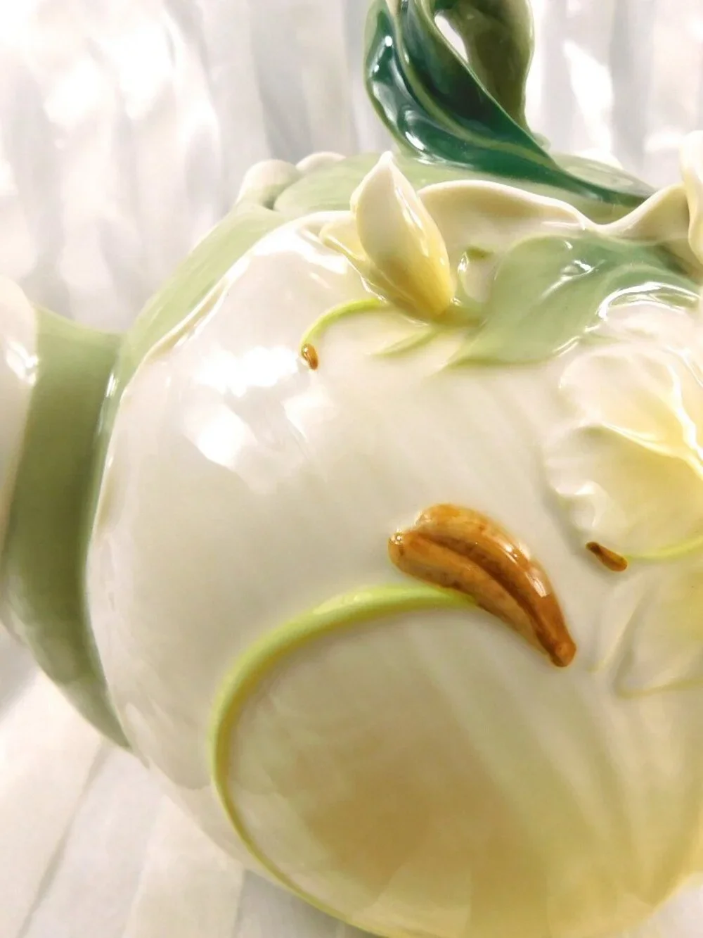 Pier 1 Teapot in Ginger Lily # 27151